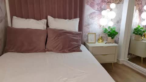 Aria online show from 11.26.25