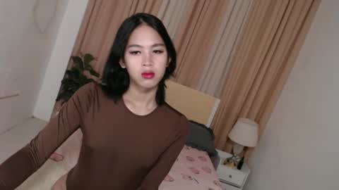 Christine  JorgensenChristmas wish breasts implants  online show from 12.24.24