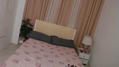 Christine  JorgensenChristmas wish breasts implants  online show from 02.02.25