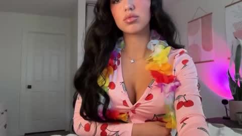 Snapshot of ariajackson chatting on 10.23.25 Aria online show from 10.23.25