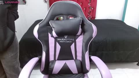 Snapshot of ariana67389 chatting on 05.11.26 ariana67389 online show from 05.11.26
