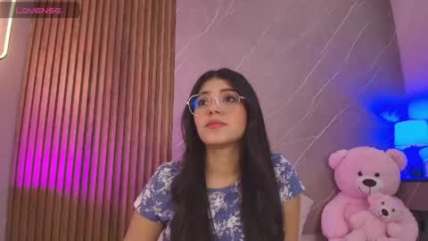 Snapshot of ariana_jhonson11 chatting on 04.29.26 Ariana online show from 04.29.26