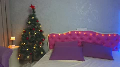 Ariana online show from 12.25.24