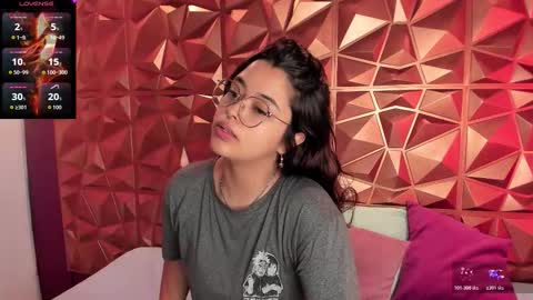 Snapshot of ariana_pierce chatting on 10.19.25 Ariana online show from 10.19.25