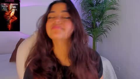 Snapshot of ariana_pierce chatting on 10.24.25 Ariana online show from 10.24.25