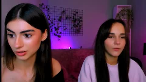 Snapshot of ariana_ross7 chatting on 09.26.25 ariana_ross7 online show from 09.26.25