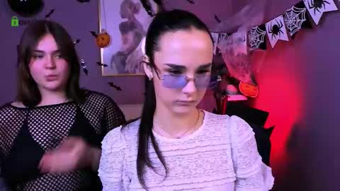 Snapshot of ariana_ross7 chatting on 10.23.25 ariana_ross7 online show from 10.23.25