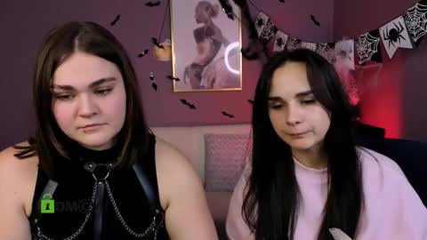 Snapshot of ariana_ross7 chatting on 10.28.25 ariana_ross7 online show from 10.28.25