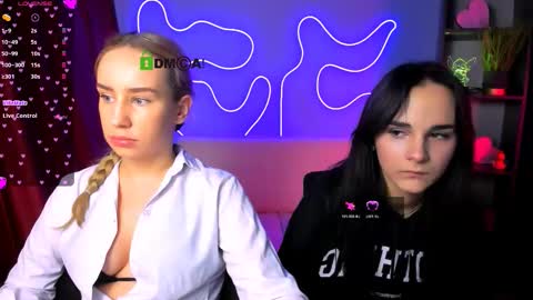 Snapshot of ariana_ross7 chatting on 10.29.25 ariana_ross7 online show from 10.29.25