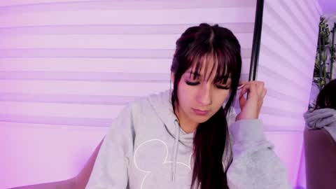 Snapshot of ariana_rosse__ chatting on 01.13.25 Ariana online show from 01.13.25