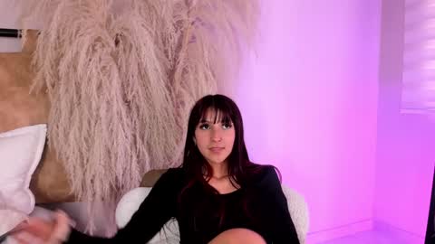 Snapshot of ariana_rosse__ chatting on 01.20.25 Ariana online show from 01.20.25