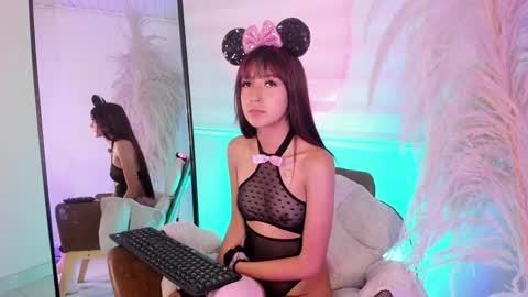 Snapshot of ariana_rosse__ chatting on 02.06.25 Ariana online show from 02.06.25