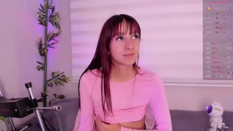 Snapshot of ariana_rosse__ chatting on 02.27.25 Ariana online show from 02.27.25