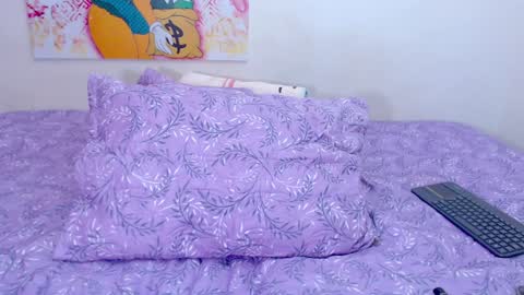 Snapshot of ariana_vidal chatting on 01.22.25 Ari online show from 01.22.25