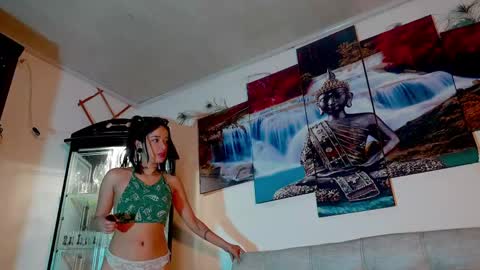 ariana_whitee online show from 04.17.26