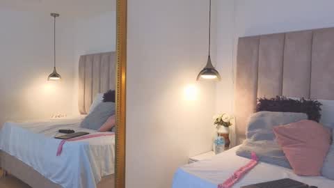 Ariana  online show from 09.30.25