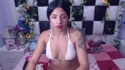 arianaa tompsoon online show from 12.04.24