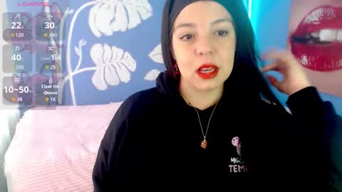 Snapshot of arianagloww chatting on 03.16.26 Ariana online show from 03.16.26