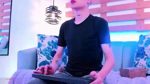 Ari  online show from 10.01.25