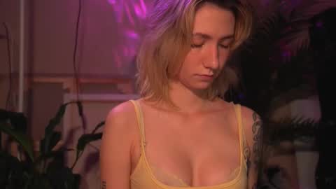 Olivka online show from 10.24.25