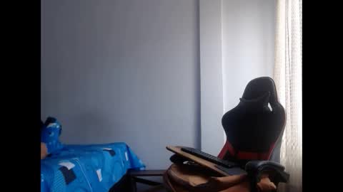 ariannaloovel online show from 02.06.25