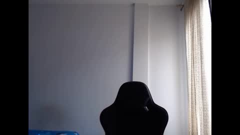 ariannaloovel online show from 02.12.25