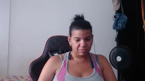 ariannaloovel online show from 07.18.26