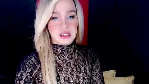 ARIANNE CUMS  online show from 12.12.24