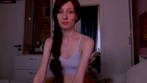 Snapshot of aribluush chatting on 05.27.26 aribluush online show from 05.27.26