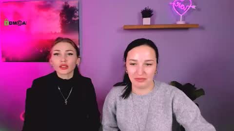 Snapshot of ariel_shadow chatting on 11.19.25 ariel_shadow online show from 11.19.25