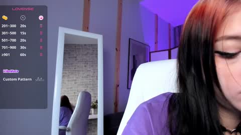 Snapshot of arielabradberry chatting on 12.15.24 Ariel online show from 12.15.24