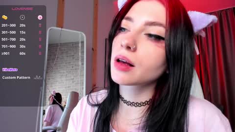 Snapshot of arielabradberry chatting on 12.21.24 Ariel online show from 12.21.24