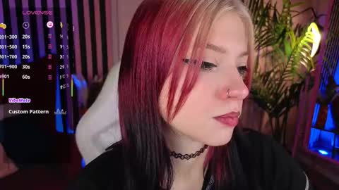 Snapshot of arielabradberry chatting on 09.23.25 Ariel online show from 09.23.25