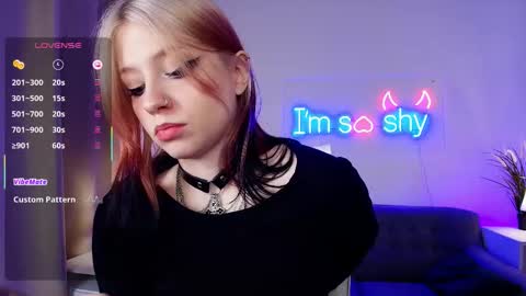 Snapshot of arielabradberry chatting on 10.16.25 Ariel online show from 10.16.25