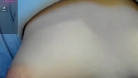 Snapshot of arielbelli chatting on 09.26.25 Ariel online show from 09.26.25