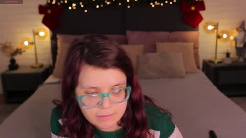 Ariell Mini online show from 12.18.25