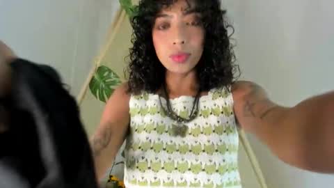 A R I   online show from 11.26.25