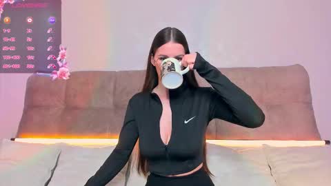 Ariella online show from 10.25.25