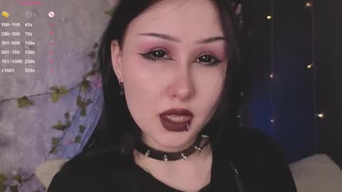 Dee online show from 04.10.26