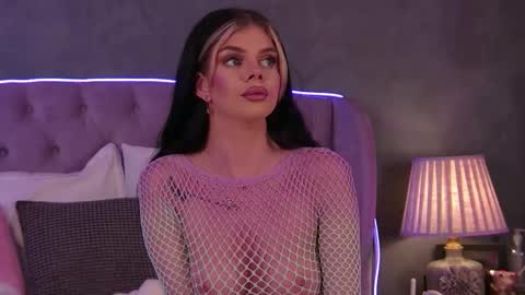 Ariell online show from 10.08.25