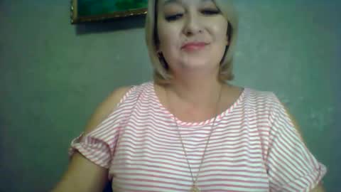 Snapshot of arielxloveresss chatting on 11.13.25 ArielXLoveresss online show from 11.13.25