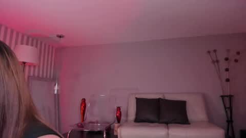 Snapshot of ariianabaker chatting on 12.27.24 Arianna online show from 12.27.24