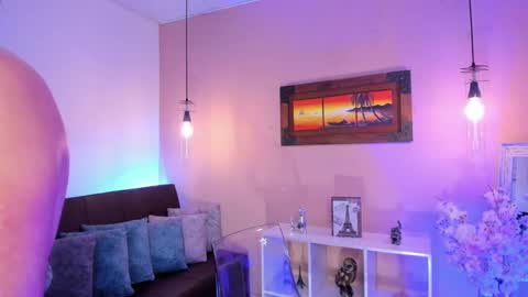 Snapshot of ariianabaker chatting on 02.13.25 Arianna online show from 02.13.25