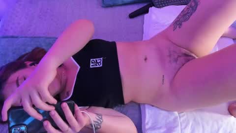 Snapshot of ariianabaker chatting on 03.10.25 Arianna online show from 03.10.25