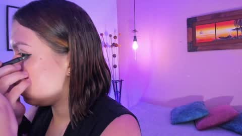 Snapshot of ariianabaker chatting on 03.11.25 Arianna online show from 03.11.25