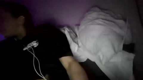 Snapshot of ariicutekitty chatting on 09.19.25 airskiii online show from 09.19.25