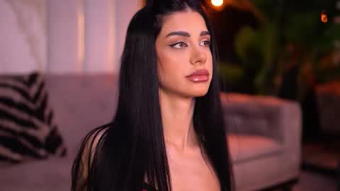 Arina online show from 10.22.25