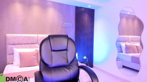 Ari  online show from 10.25.25