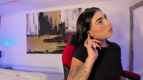 Ari Robert online show from 10.27.25