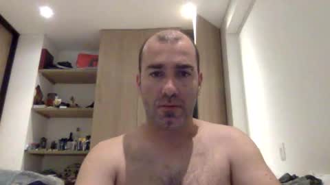 Snapshot of aristi11 chatting on 04.20.26 aristi11 online show from 04.20.26